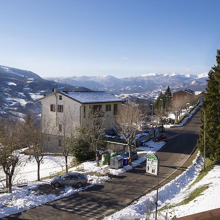 Albergo Ristorante Miramonti Toano Eksteriør billede
