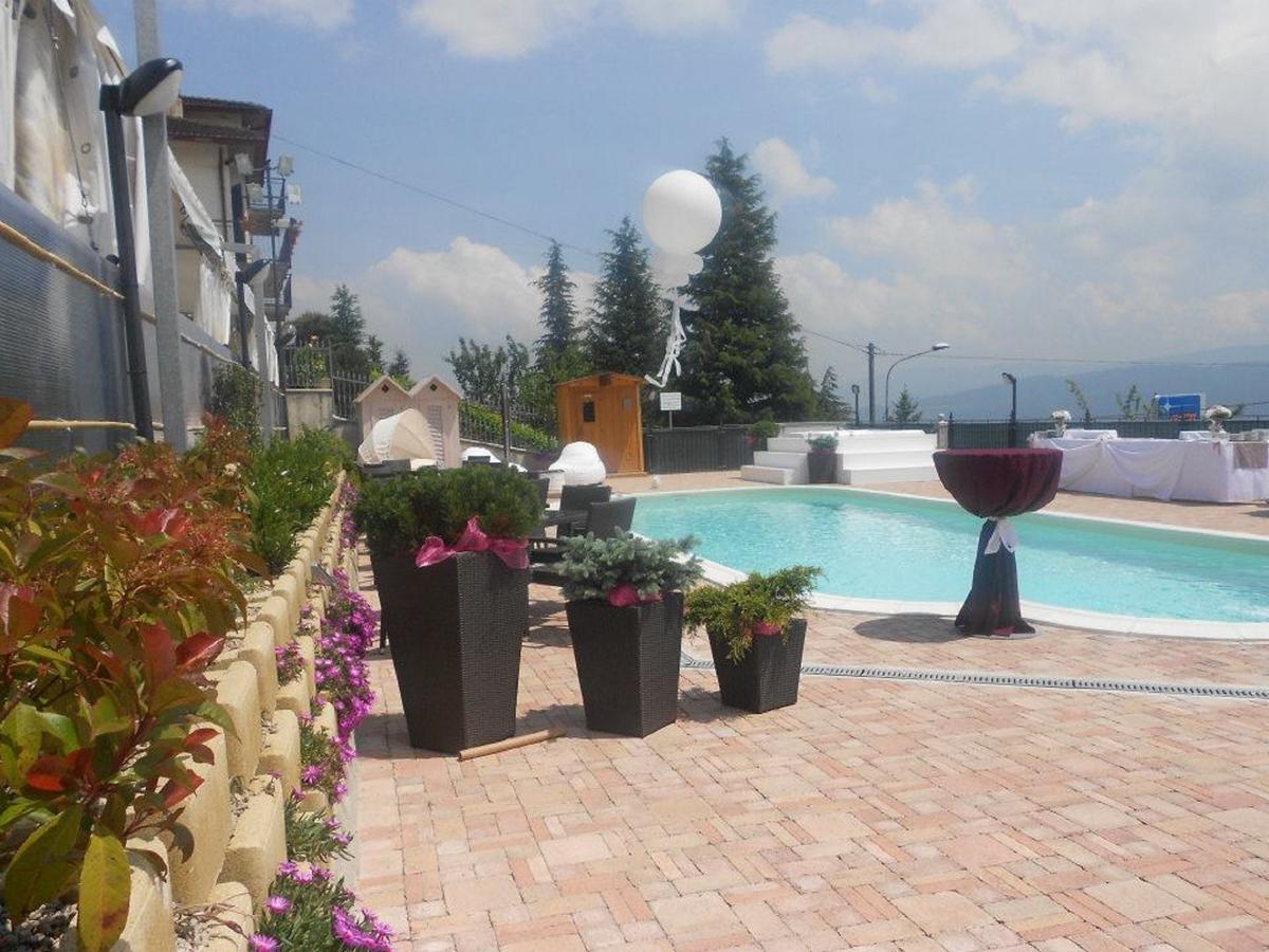 Albergo Ristorante Miramonti Toano Eksteriør billede